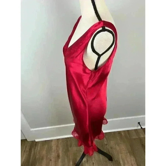 Vtg Amanda Stewart Slip Dress Nightgown Satin Red Ruffles Embroidered S V-Neck - Picture 4 of 9